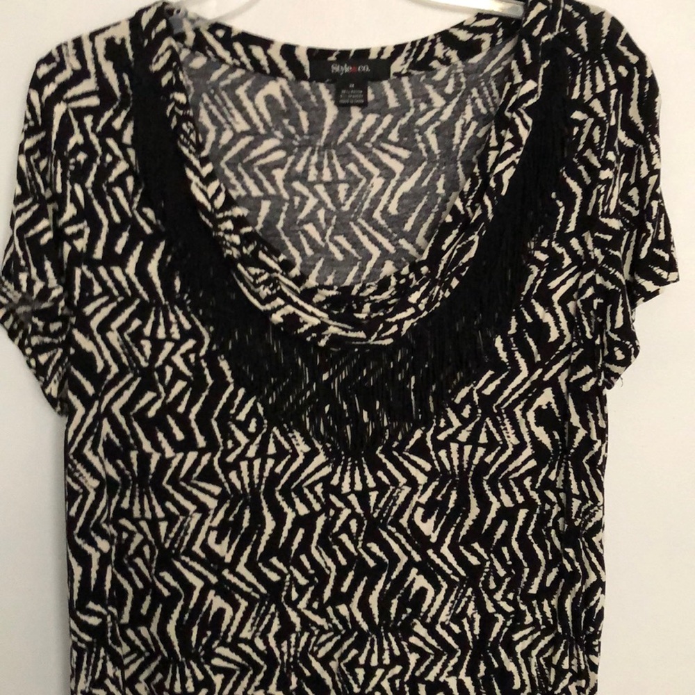Women’s Pullover Top with Fringe Detailing